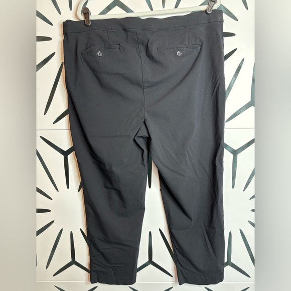 Lane Bryant Black Straight Crop Pants Size 20 - Picture 4 of 9